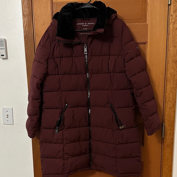 Andrew Marc Women's Deep Burgundy Puffer Jacket - Picture 1 of 7